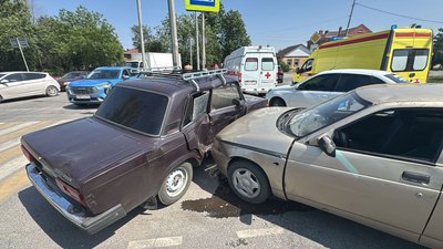 Нарушение ПДД едва не привело к трагедии в Новочеркасске — фото 7