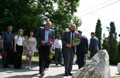 В Новочеркасске прошли траурные мероприятия в память о жертвах расстрела 1962 года