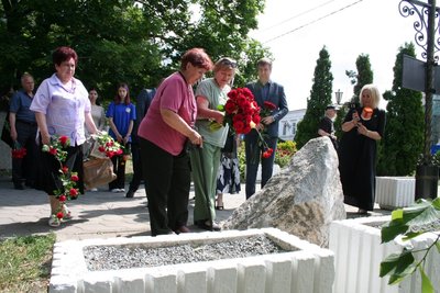 В Новочеркасске прошли траурные мероприятия в память о жертвах расстрела 1962 года — фото 7