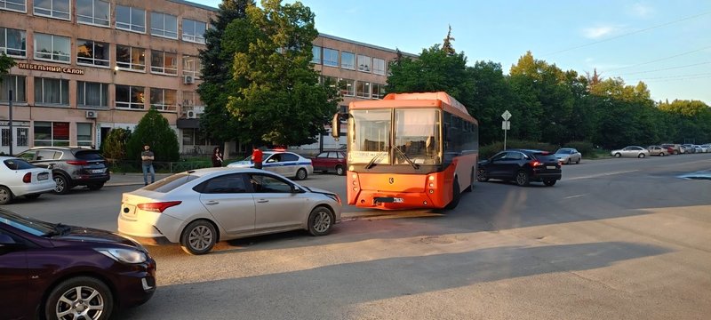 Вот что бывает, если не уступить дорогу автобусу — фото 2