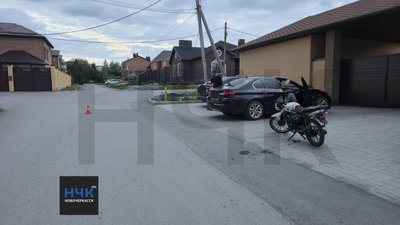 Девушка на BMW едва избежала трагедии в Новочеркасске: подросток на мопеде врезался в её авто — фото 4