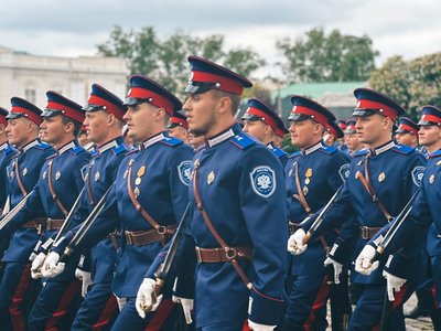 Новочеркасск торжественно встретил казаков-участников парада Победы — фото 2