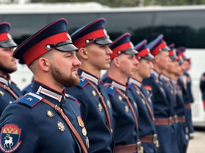 Новочеркасск торжественно встретил казаков-участников парада Победы — фото 3
