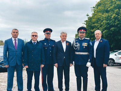 Новочеркасск торжественно встретил казаков-участников парада Победы — фото 6
