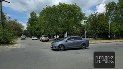 ДТП в Новочеркасске: водитель Kia Rio не уступила дорогу, столкнулись два автомобиля одной марки — фото 3