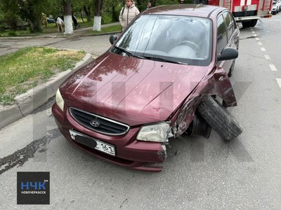 Авария на перекрёстке Баклановского и Магнитного сегодня сильно затруднила движение транспорта — фото 4