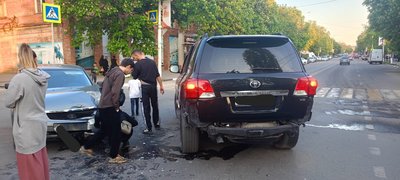 Приора и Крузак не поделили Московскую