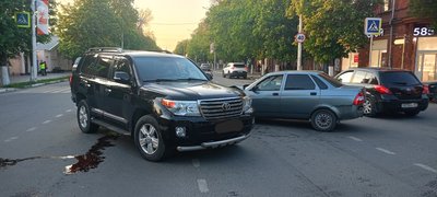 Приора и Крузак не поделили Московскую — фото 2