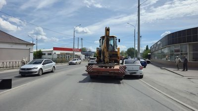Водитель Ситрака притер Рено в районе Бума на Хотунке — фото 5