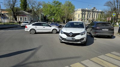 Ермака / Маяковского
