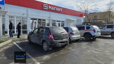 Девушка (можно сразу идти в комментарии 🙈) на Рено приехала в магазин Магнит на Ростовском выезде... — фото 4
