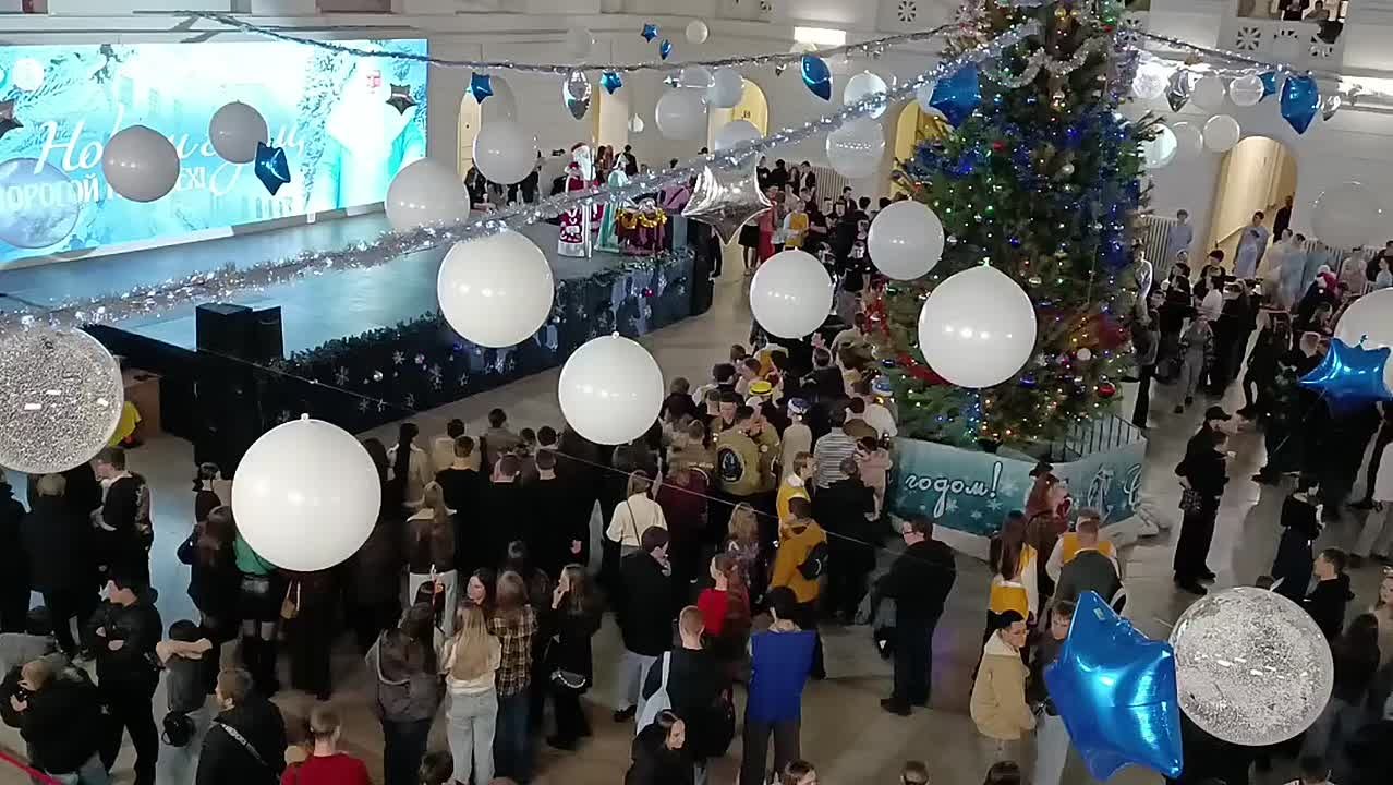Праздник студенчества: новогодний вечер в ЮРГТУ (НПИ) собрал полный зал
